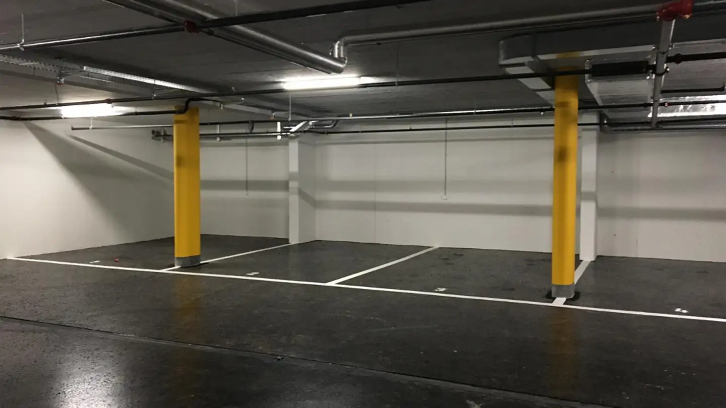 Place de parking souterraine à louer - Centralstrasse 14, 6410 Goldau