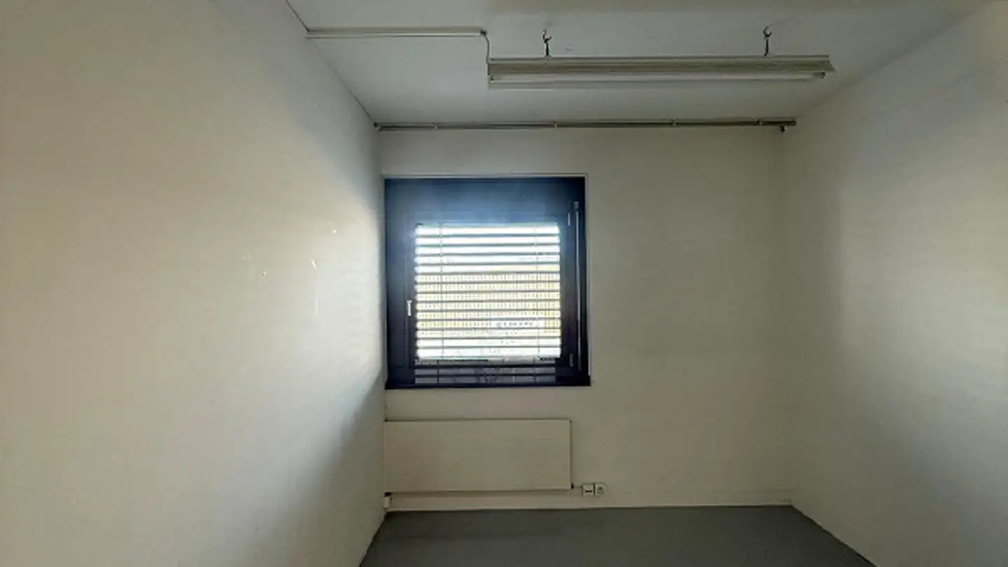 Office space for rent - Geissbüelstrasse 15, 8604 Volketswil - Photo 4