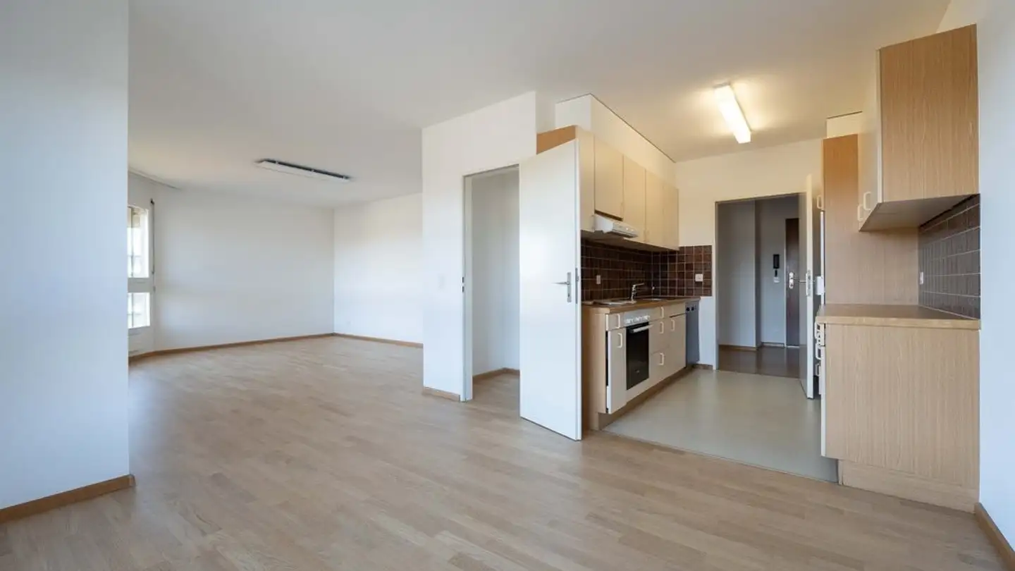 Apartment for rent - Bahnhofstrasse 60, 4132 Muttenz - Photo 2