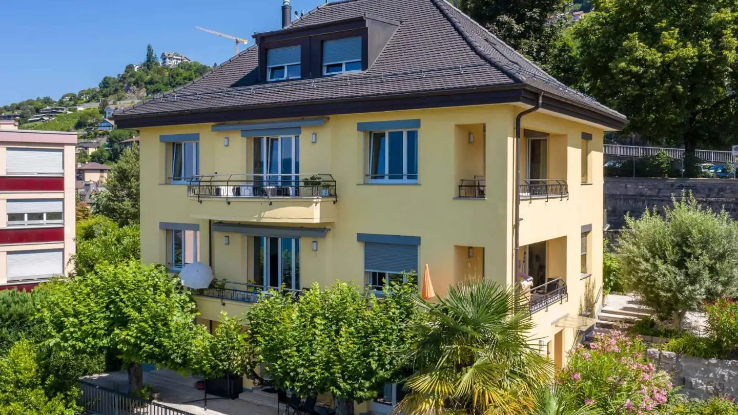 Residential building for sale - 1820 Montreux - Photo 2