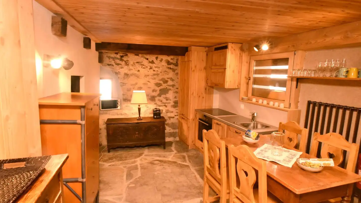 Appartement à louer - Chemin des Fours 12, 1941 Vollèges - Photo 2