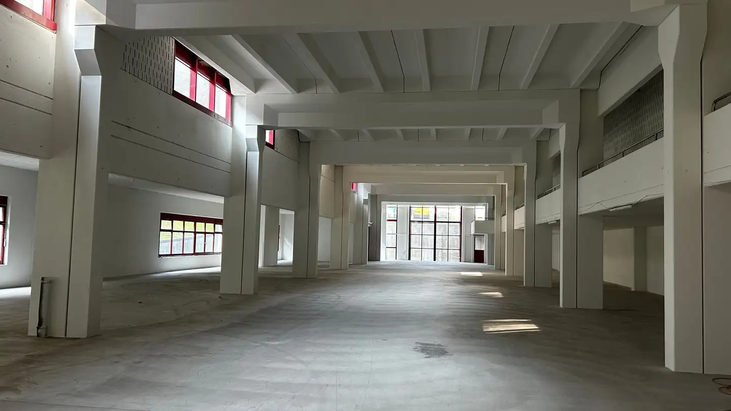 Proprietà industriale in affitto - Ebikonerstrasse 75, 6043 Adligenswil