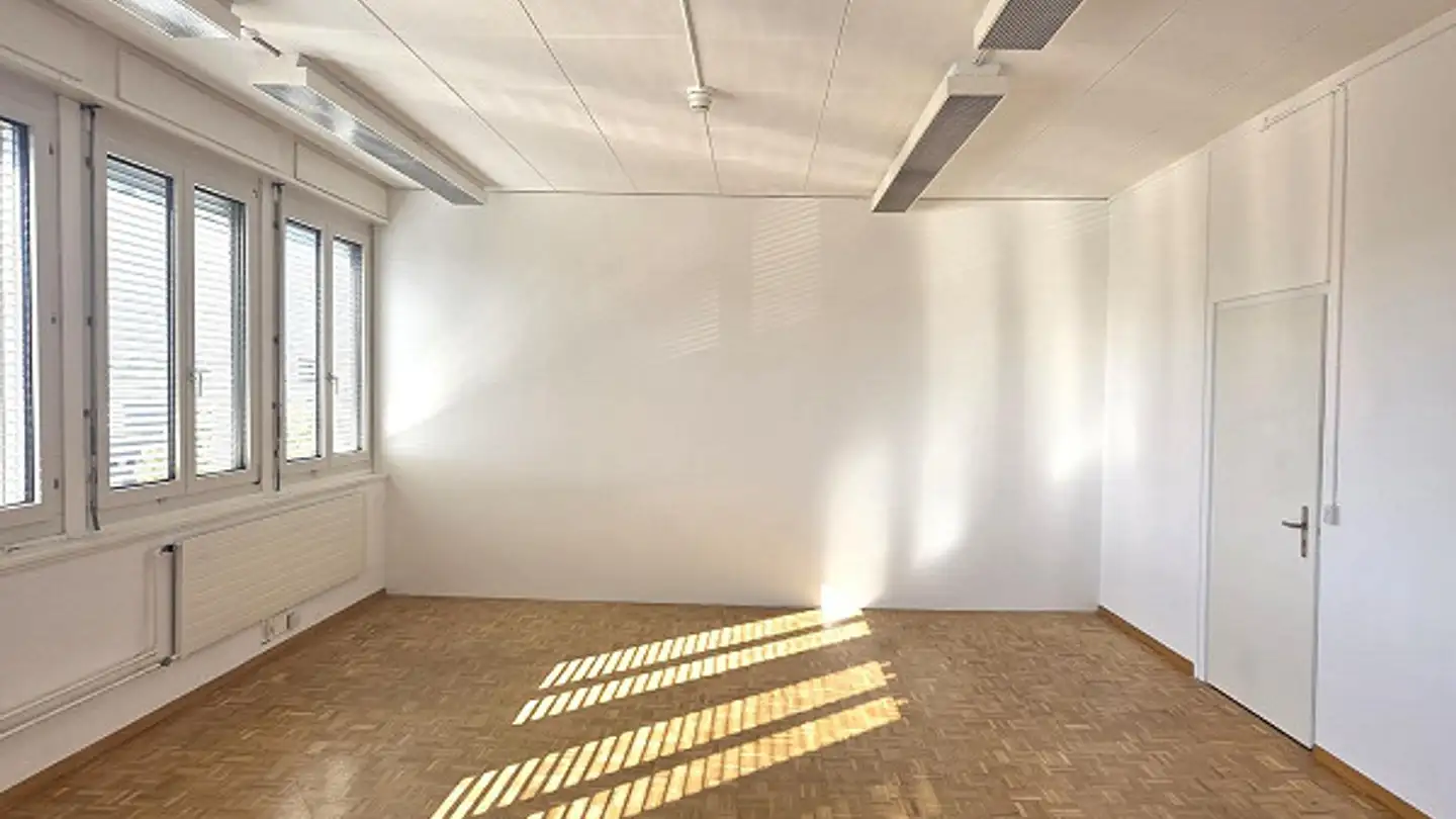 Office space for rent - Schrofenstrasse 12, 8580 Amriswil