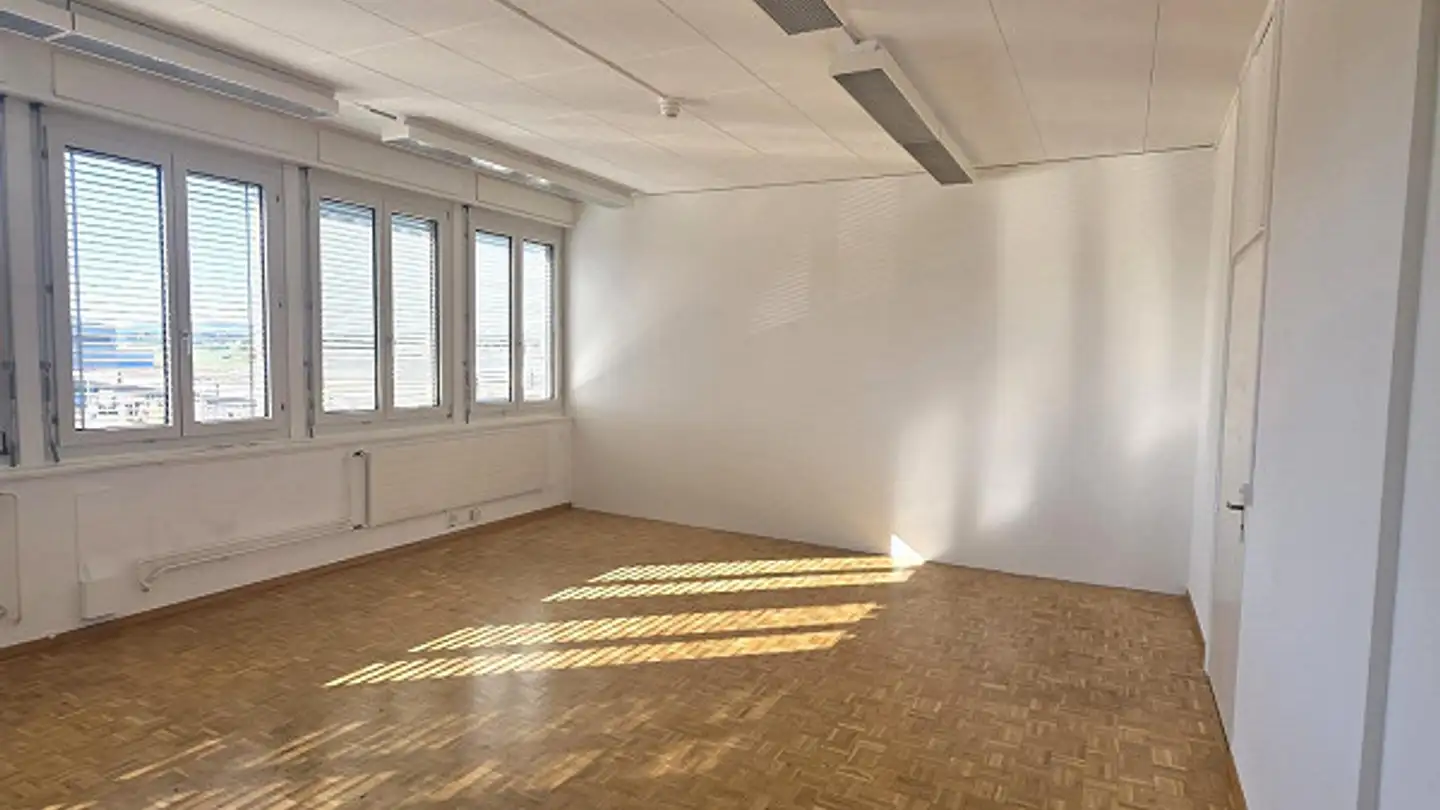 Office space for rent - Schrofenstrasse 12, 8580 Amriswil - Photo 2