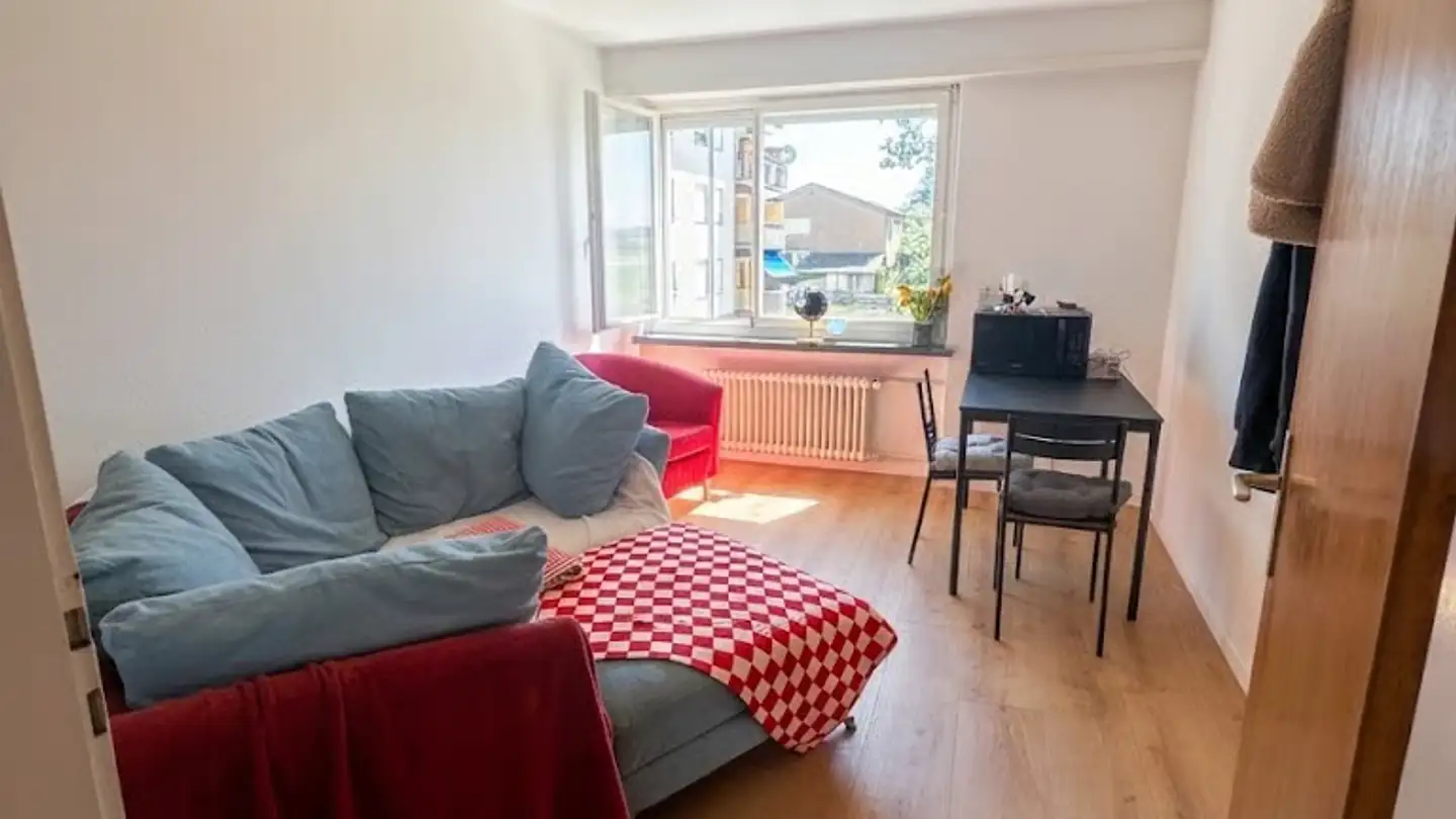 Wohnung mieten - Tannewäg 16, 8197 Rafz
