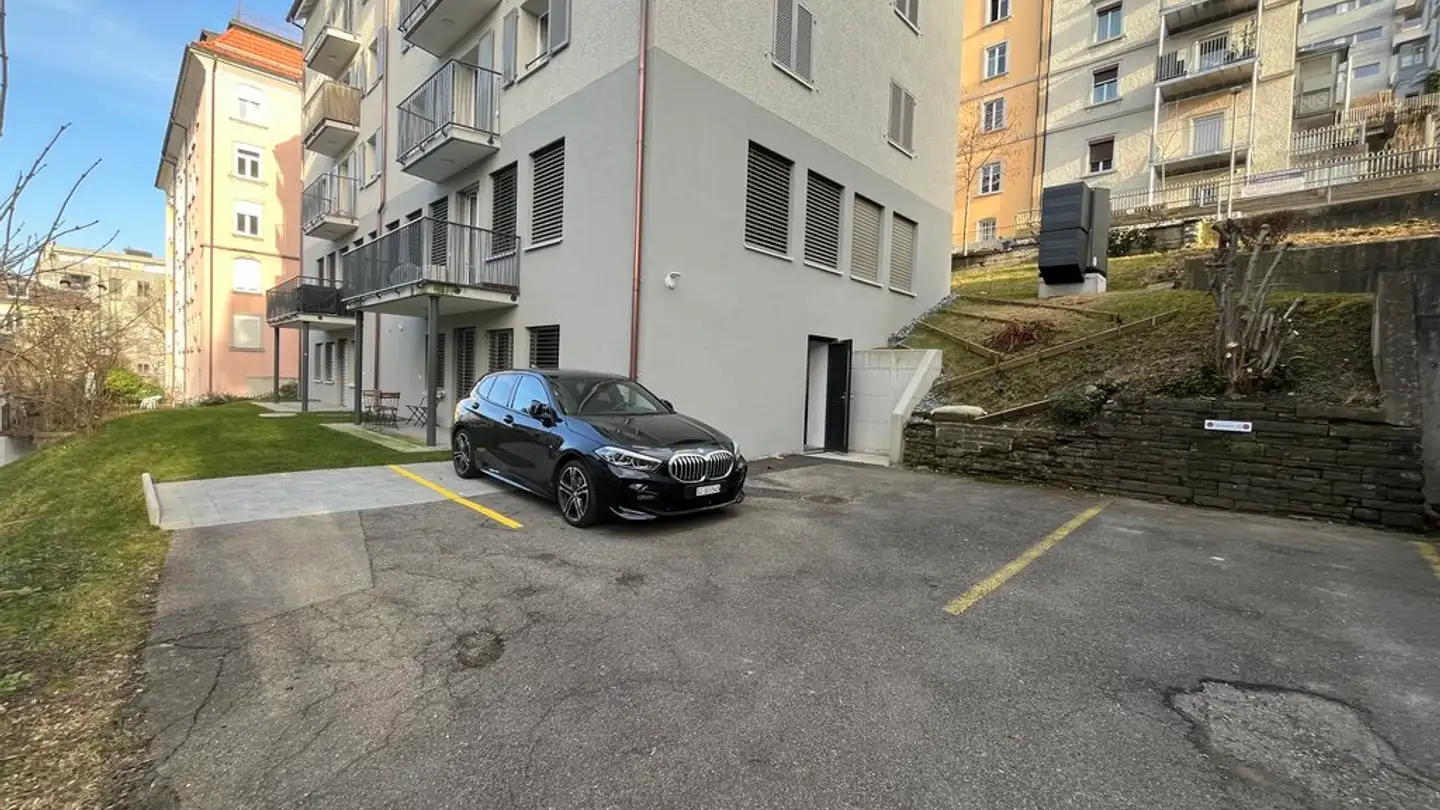 Place de parking extérieure à louer - Felsenstrasse 84, 9000 St. Gallen - Photo 2