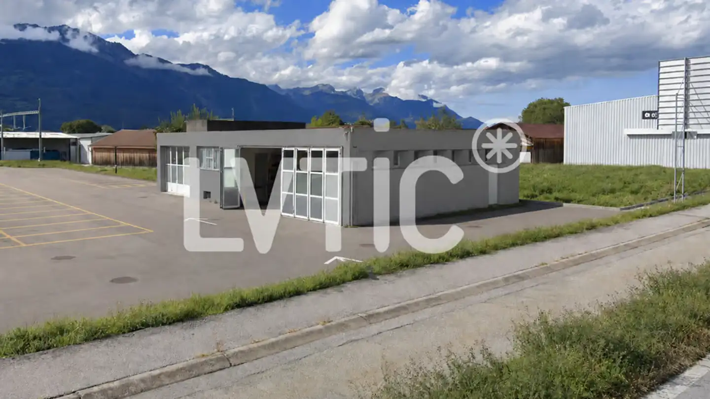 Commercial for rent - 1880 Bex