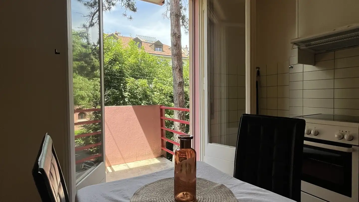 Apartment for rent - 1205 Genève - Photo 2