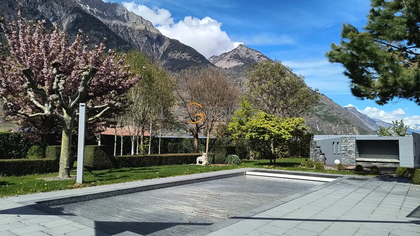 Villa for sale - 1926 Fully