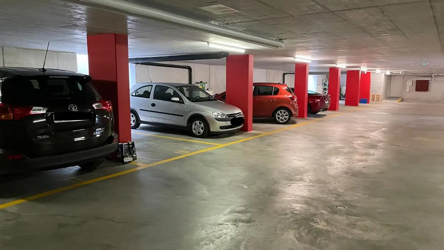Underground parking space for rent - Brüelhalde 2, 8370 Sirnach - Photo 3