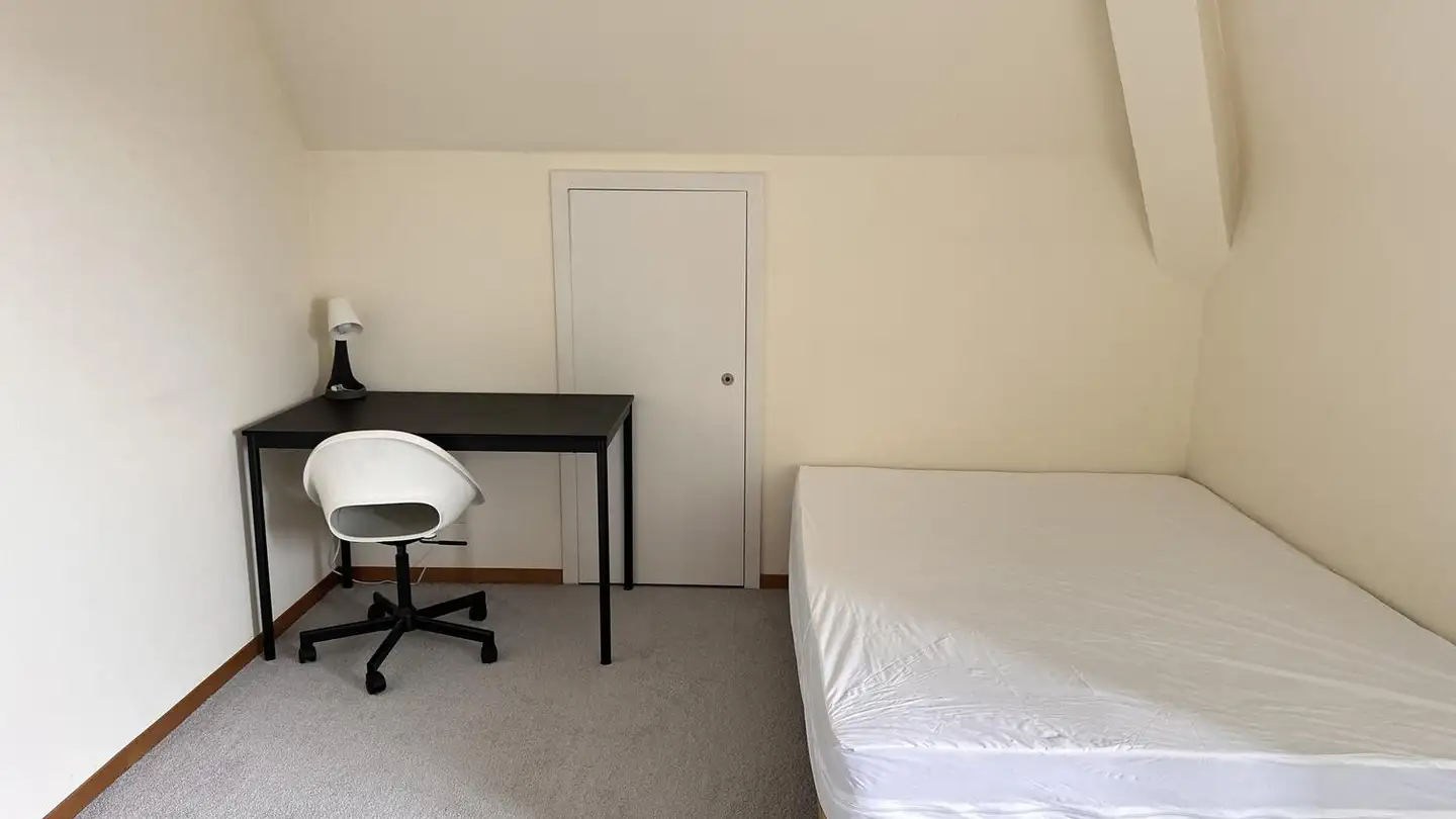 Studio mieten - Restelbergstrasse 12, 8044 Zürich