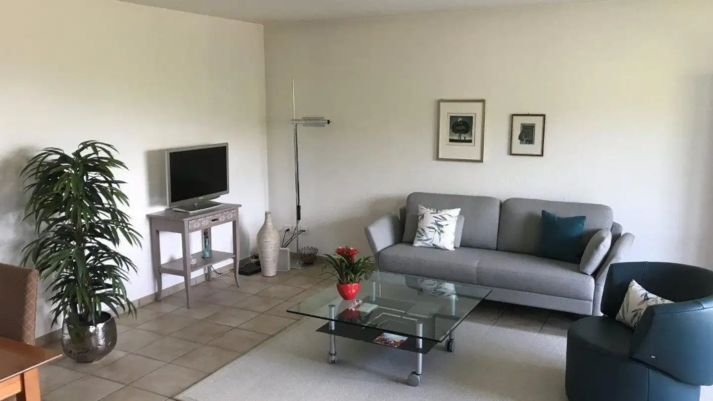 Wohnung mieten - Höhenweg 1, 4812 Mühlethal