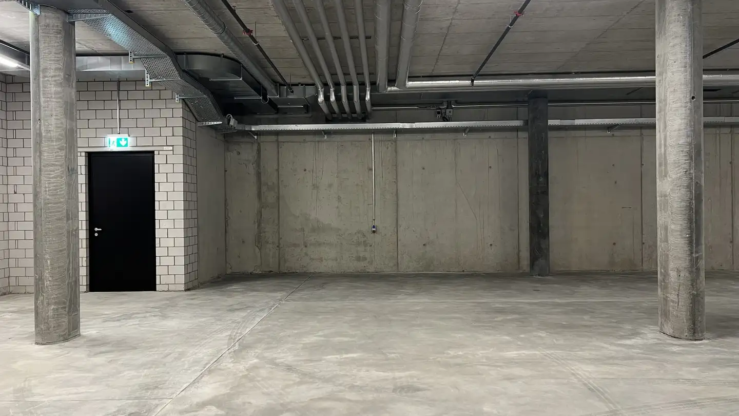 Place de parking souterraine à louer - St. Gallerstrasse 2, 8352 Elsau - Photo 4