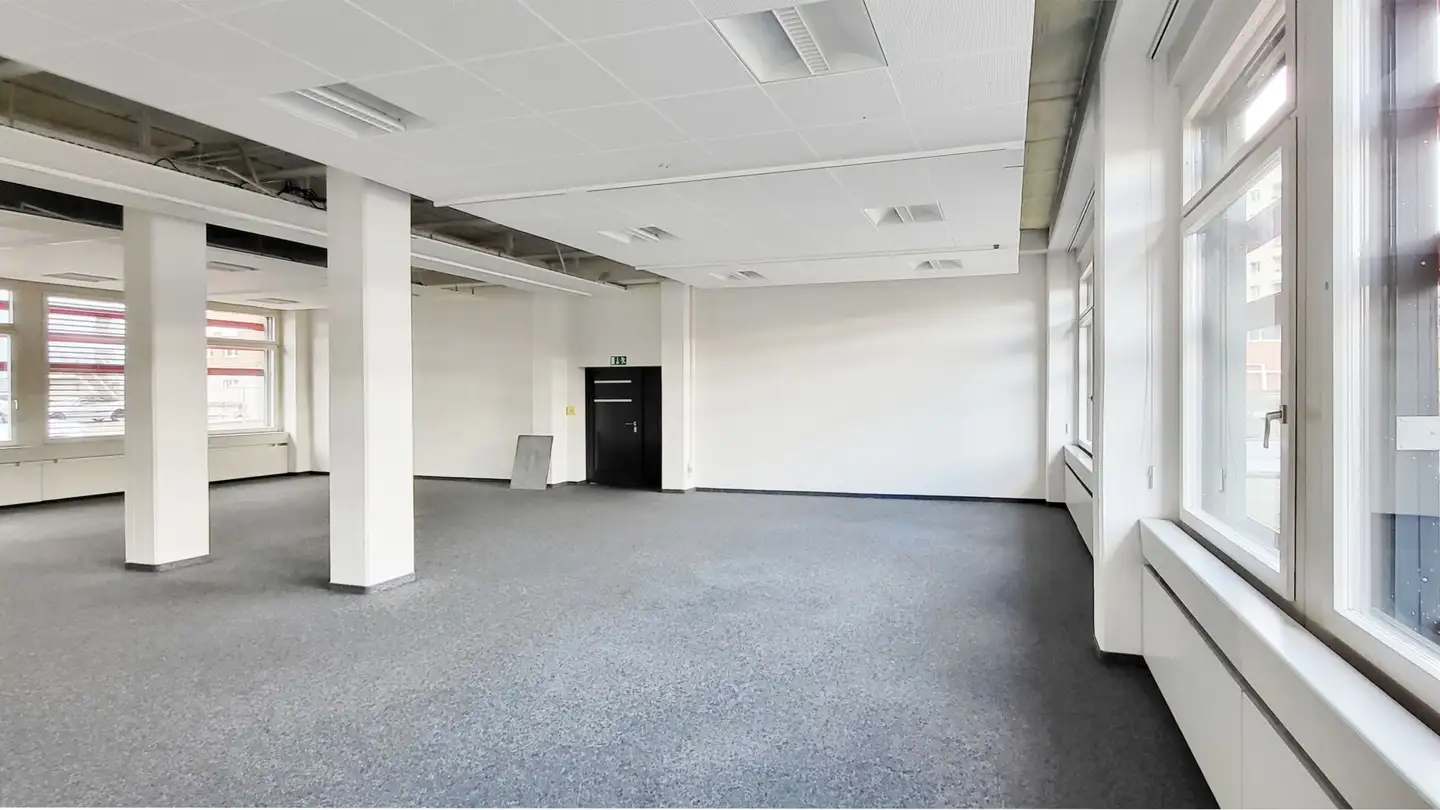 Geschäft mieten - Avenue Du Crochetan 2, 1870 Monthey