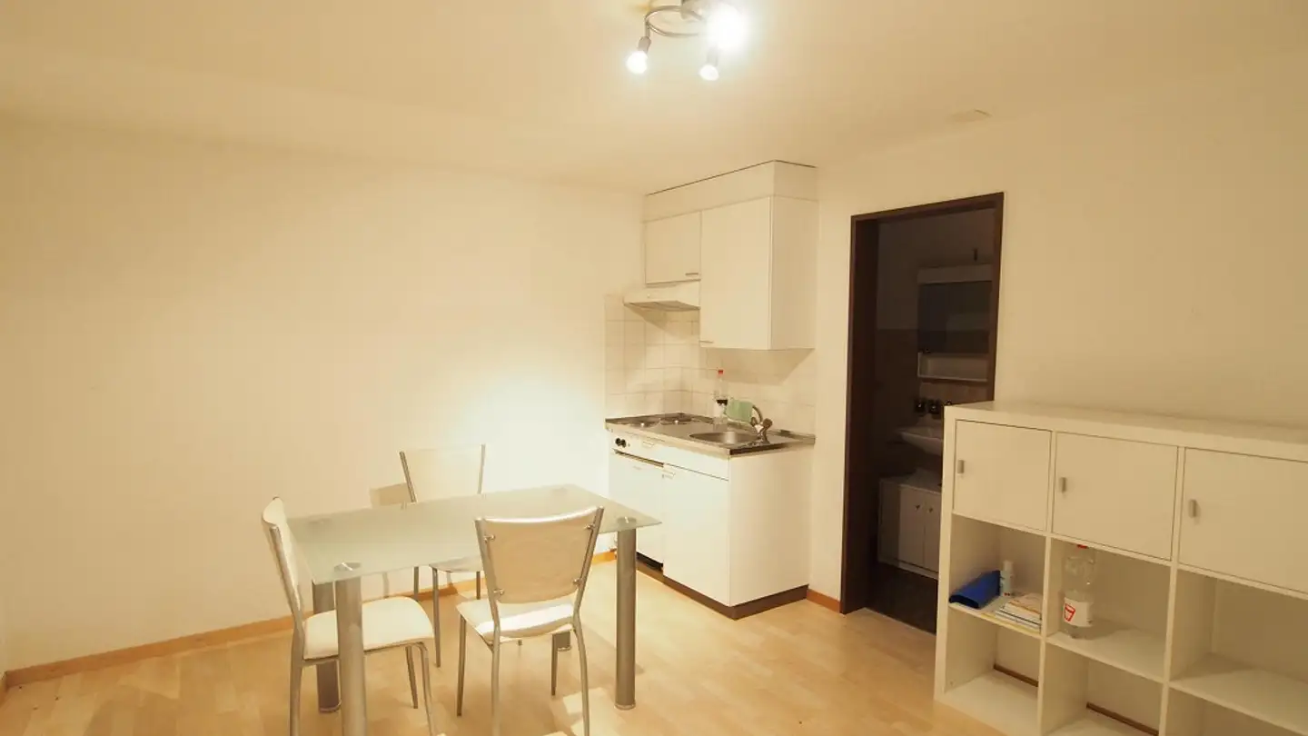 Wohnung mieten - Wingertstrasse 14, 7012 Felsberg - Foto 2