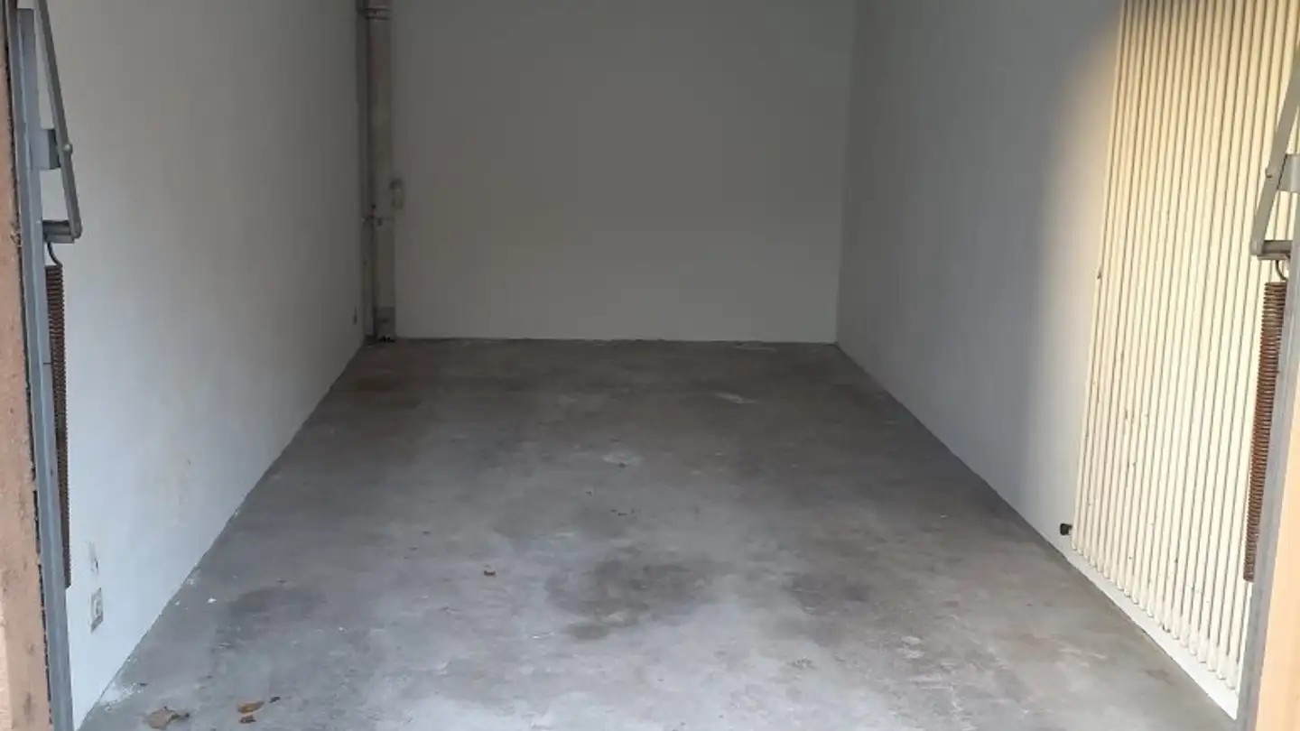 Einzelgarage mieten - Chemin Du Vieux-Canal, 1950 Sion - Foto 2