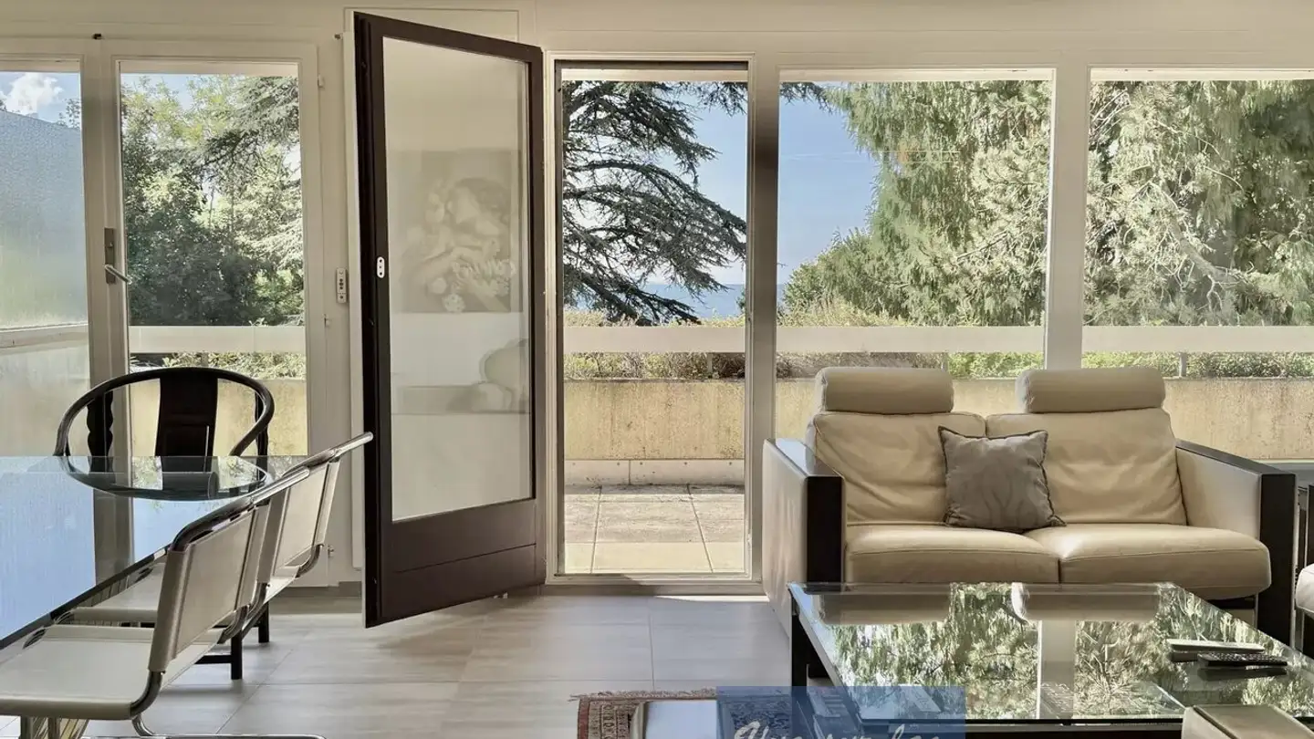 Apartment for sale - 1815 Clarens