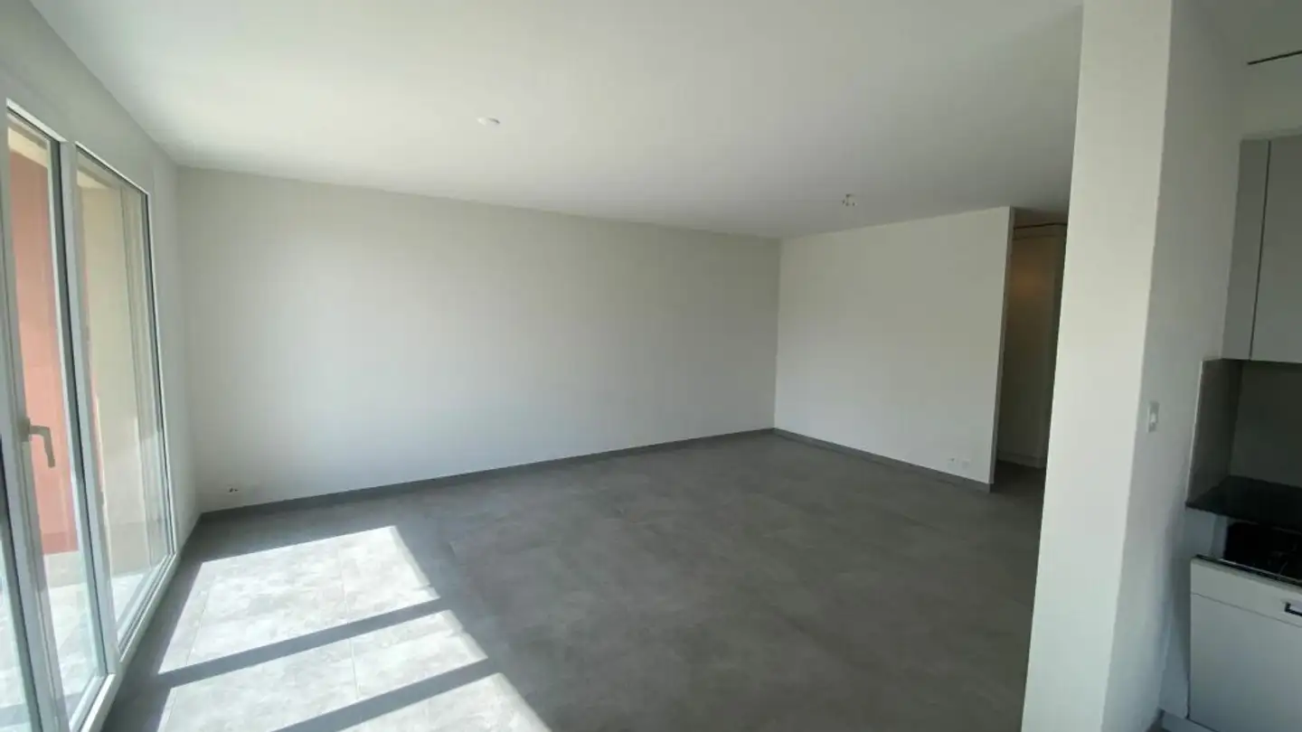 Apartment for rent - Rue Des Fahys 93, 2000 Neuchâtel - Photo 3
