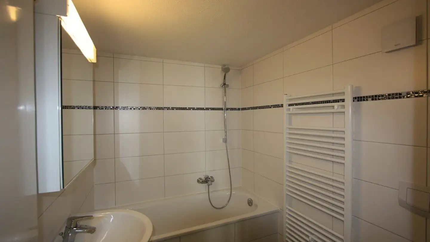 Appartement à louer - Hauptstrasse 48, 4133 Pratteln - Photo 2