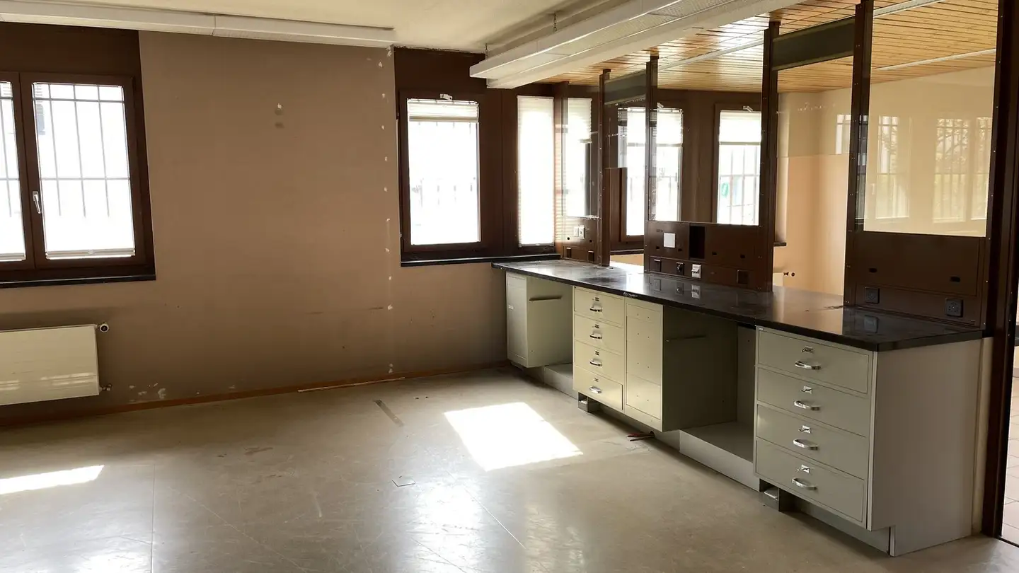 Gewerbe mieten - Rue De La Poste 16, 2952 Cornol - Foto 2