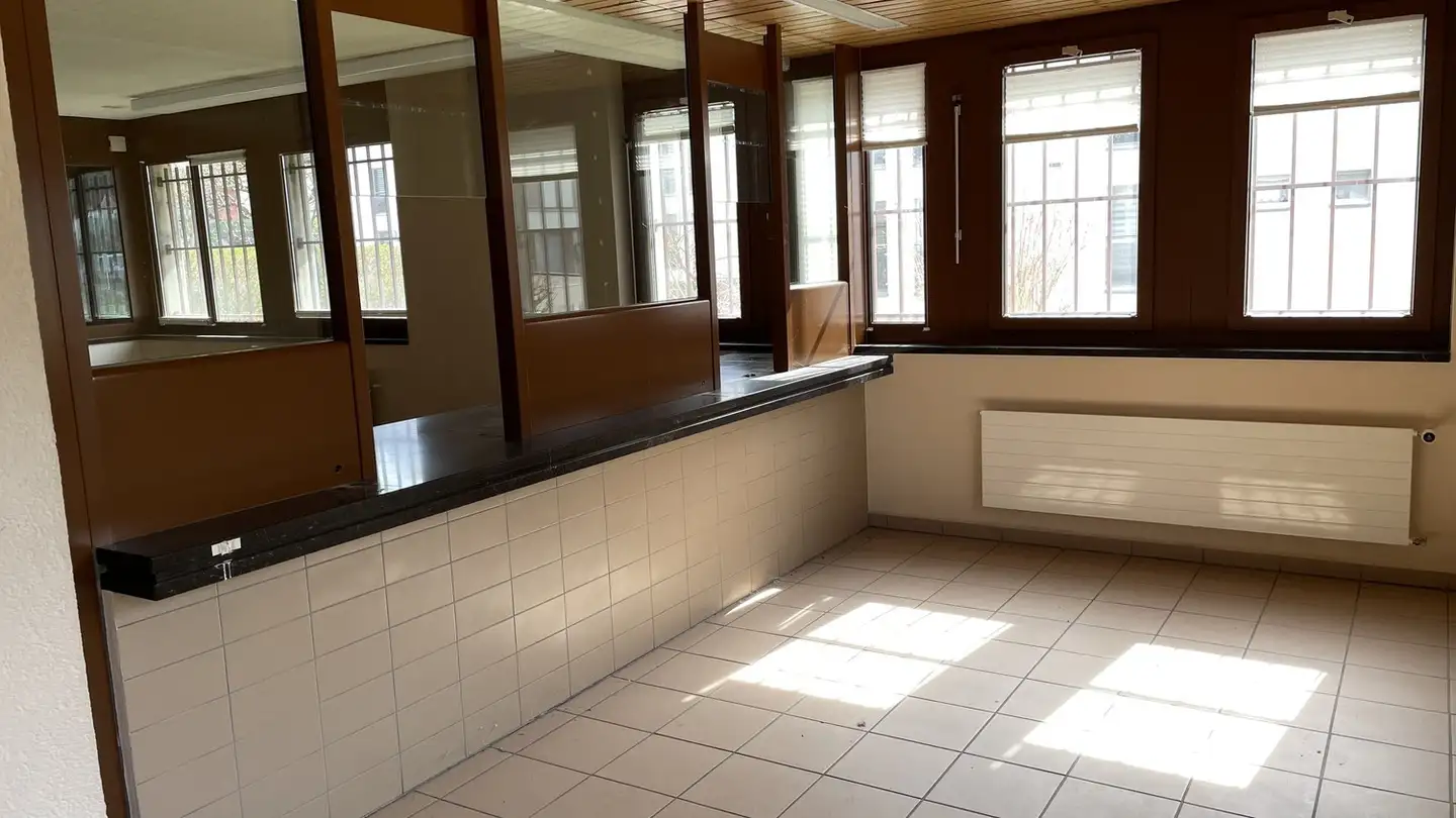 Gewerbe mieten - Rue De La Poste 16, 2952 Cornol - Foto 3