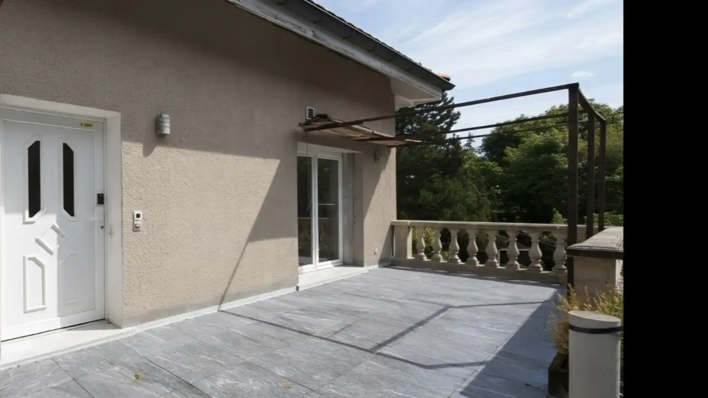 Terrassenwohnung mieten - Route De La République 30, 2208 Les Hauts-Geneveys - Foto 2