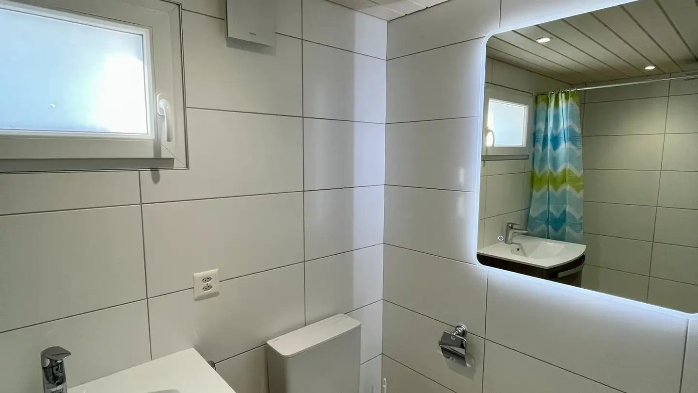 Appartement à louer - 2105 Travers - Photo 3