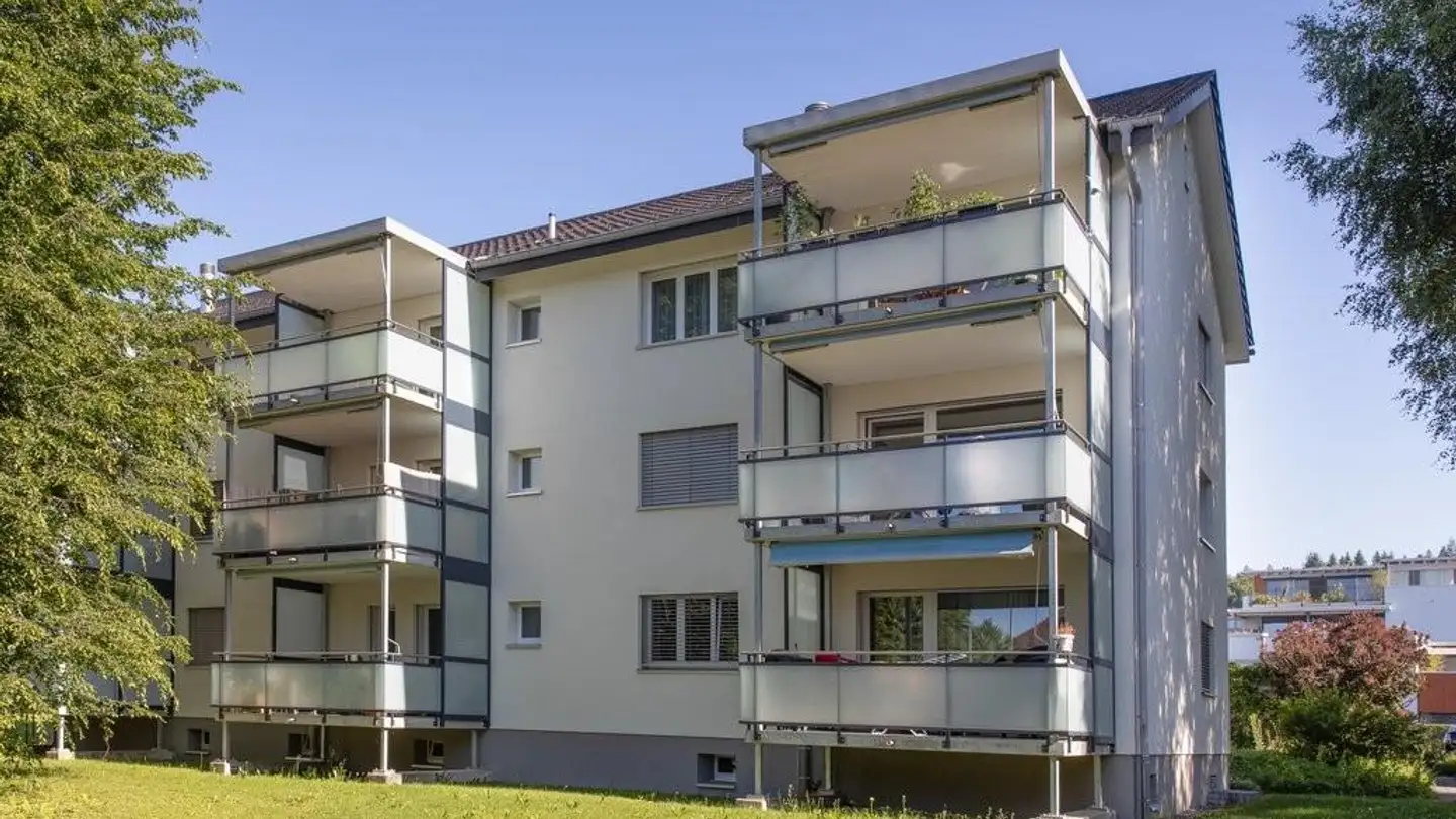 Parkplatz im Freien mieten - Sämisweidstrasse 1, 5035 Unterentfelden