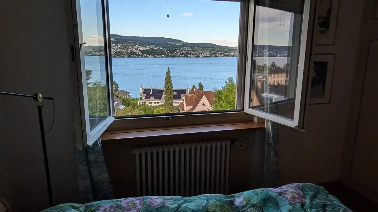 Dachgeschosswohnung mieten - Haldenstrasse 11a, 8942 Oberrieden - Foto 2