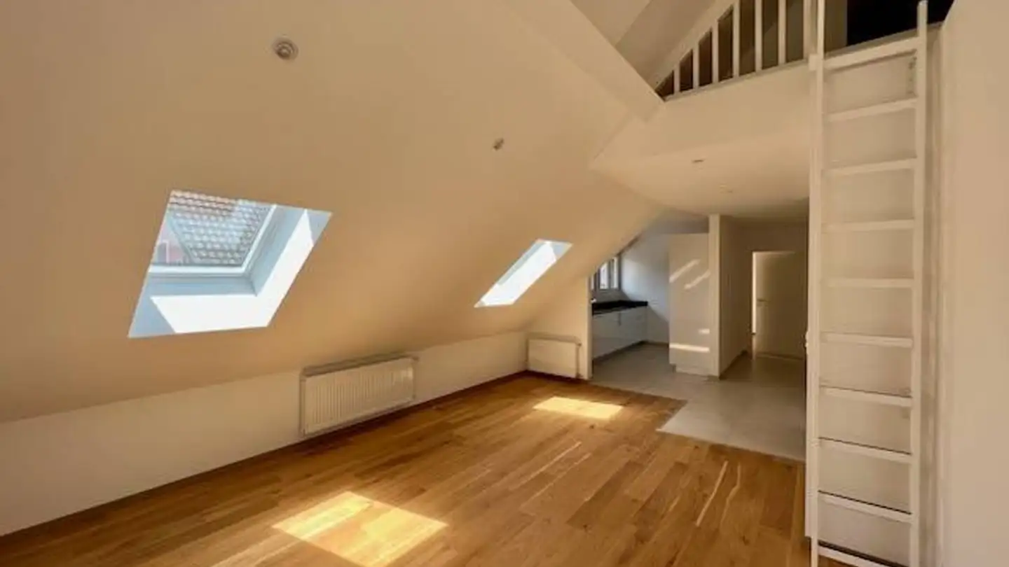 Attique à vendre - 2108 Couvet - Photo 2