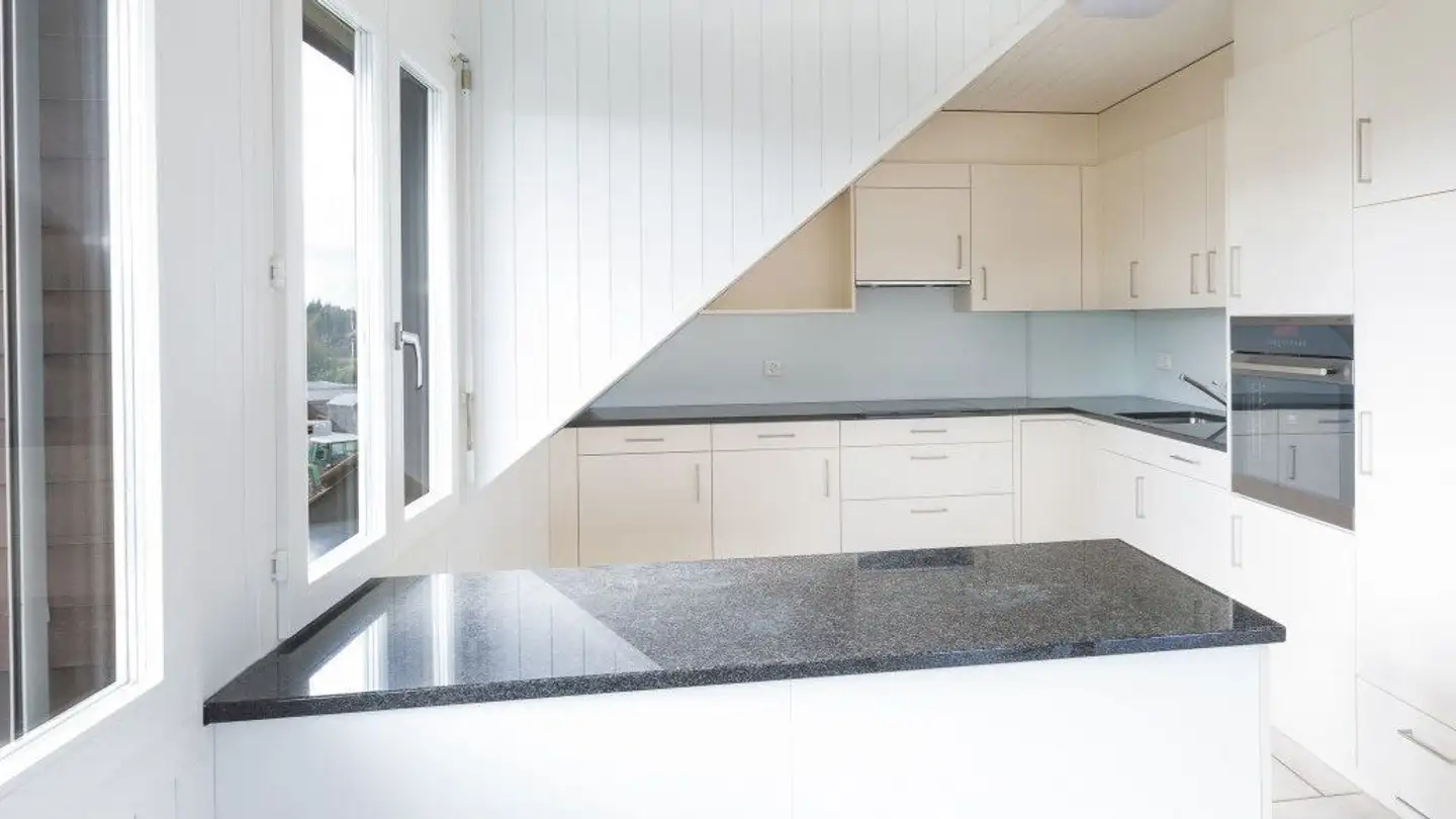 Dachgeschosswohnung mieten - Bäumlisackerweg 1, 3324 Hindelbank - Foto 3