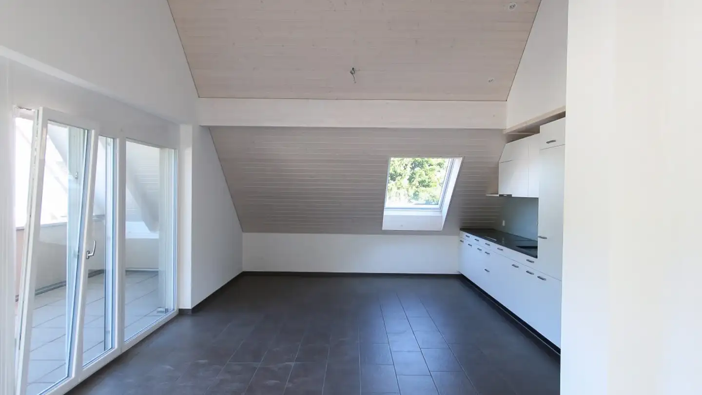 Dachgeschosswohnung mieten - 4314 Zeiningen - Foto 3