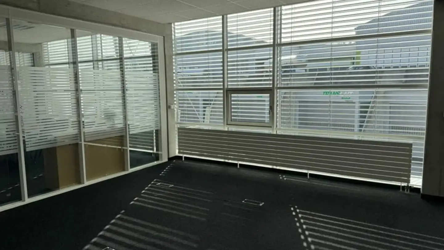 Commerciale in affitto - Route André-Piller 43, 1720 Corminboeuf - Foto 2