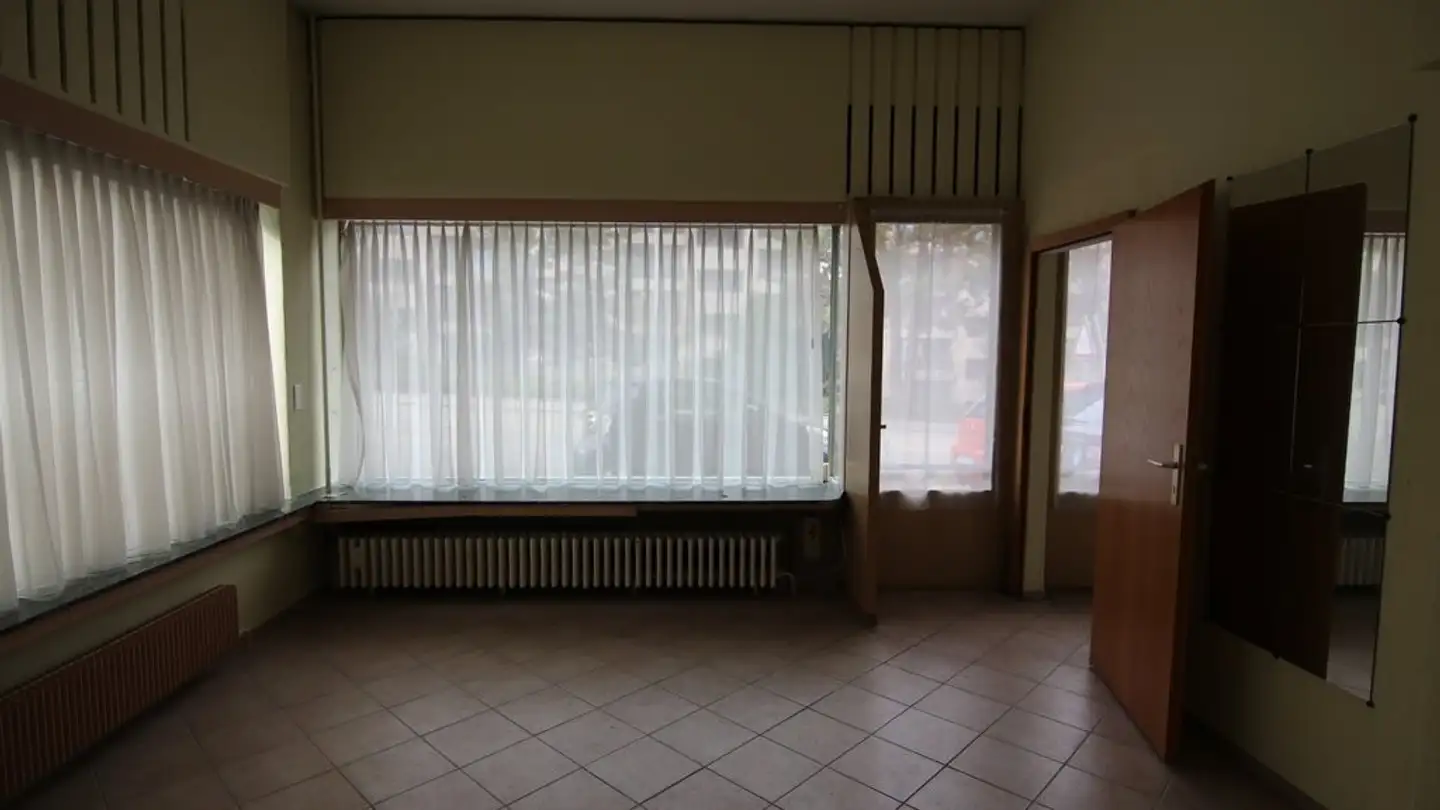 Commercial à louer - Birmensdorferstrasse 525, 8055 Zürich - Photo 2