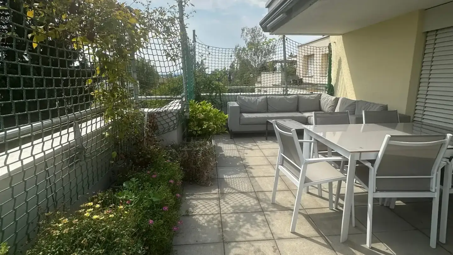 Dachgeschosswohnung mieten - 8182 Hochfelden