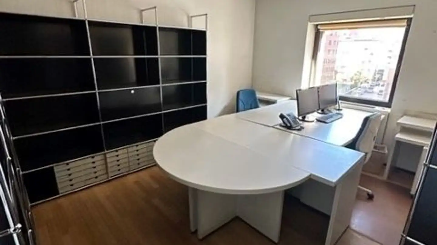 Spazio ufficio in affitto - Via San Salvatore, 6900 Paradiso - Foto 2