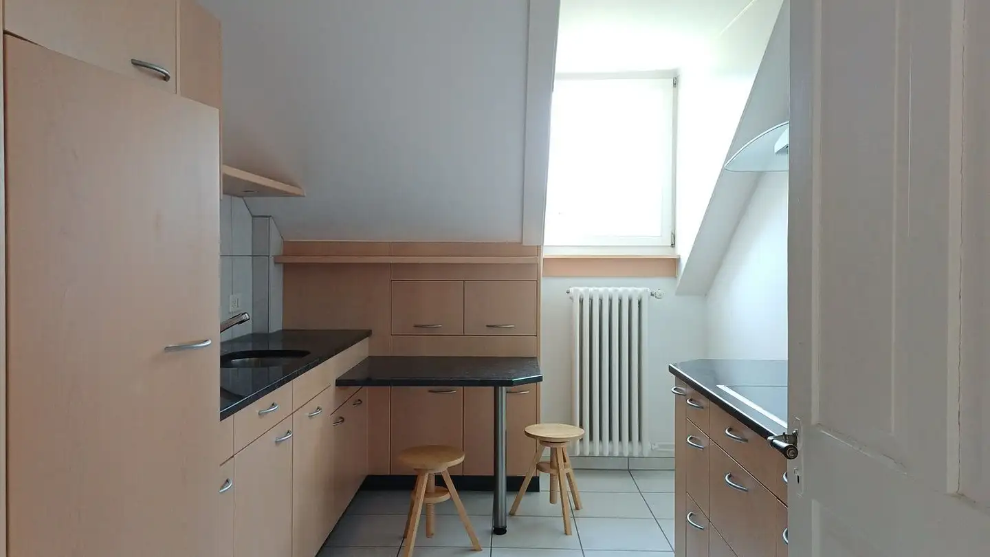 Dachgeschosswohnung mieten - Grünaustrasse 24, 3400 Burgdorf - Foto 3