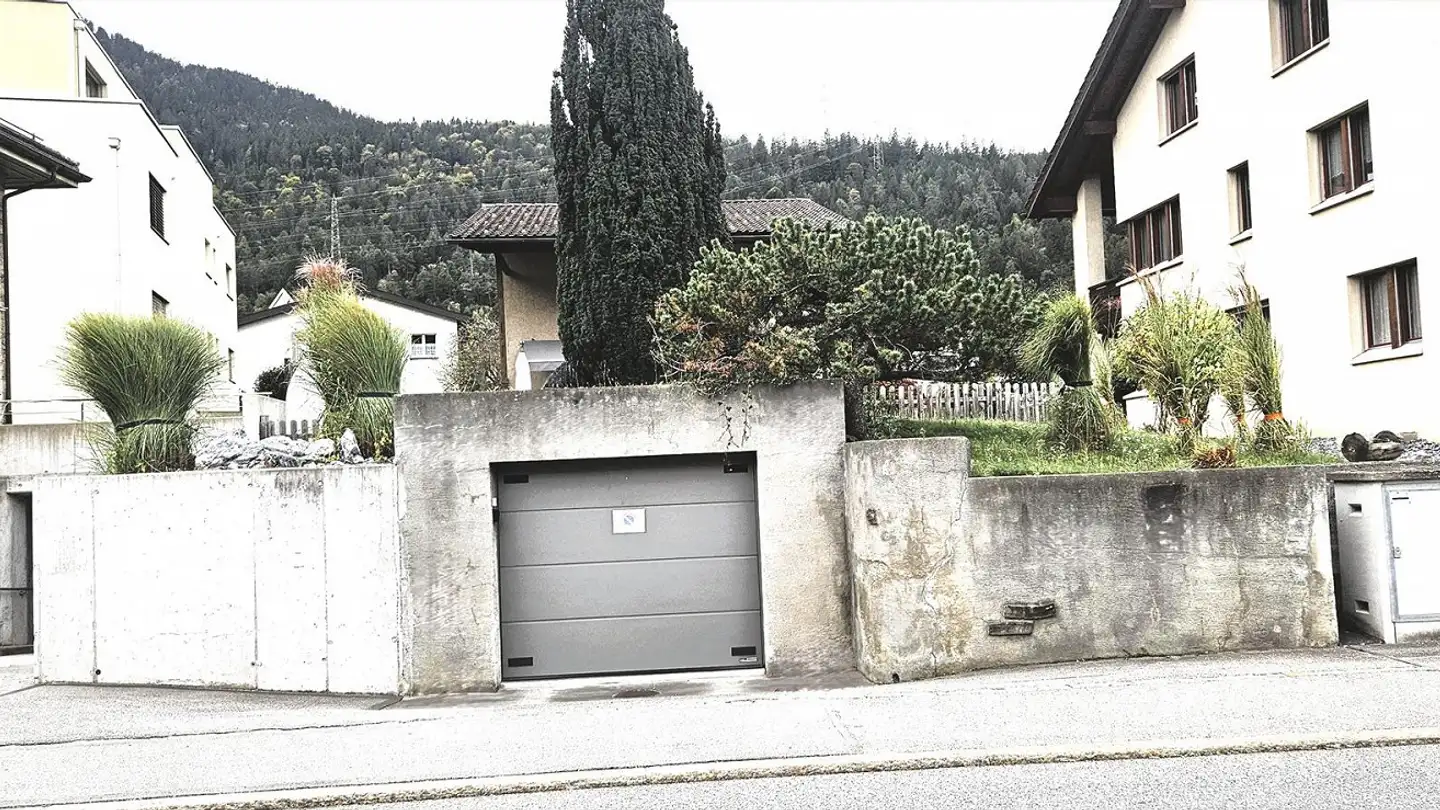 Single garage for rent - Via Nova 18, 7403 Rhäzüns