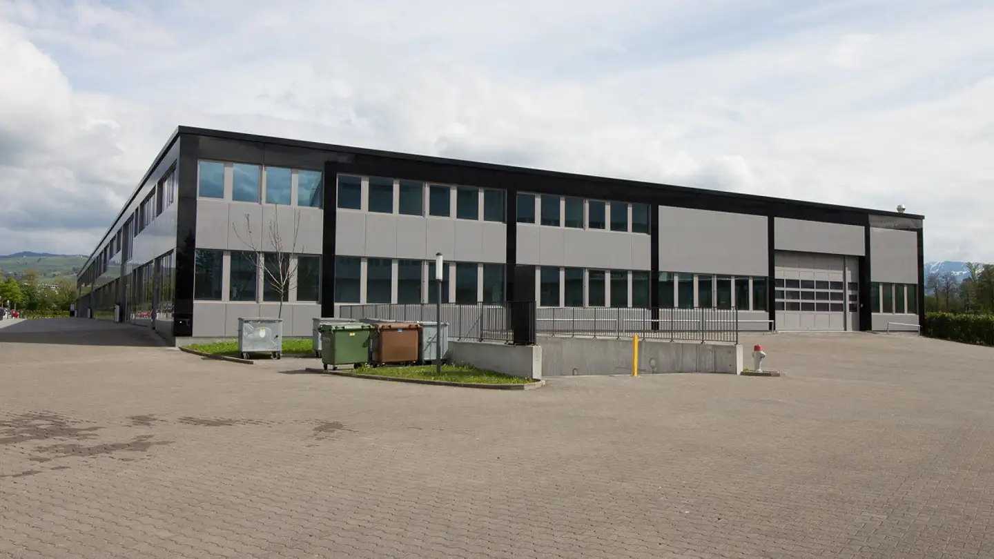 Commercial for rent - Turmstrasse 22, 6312 Steinhausen