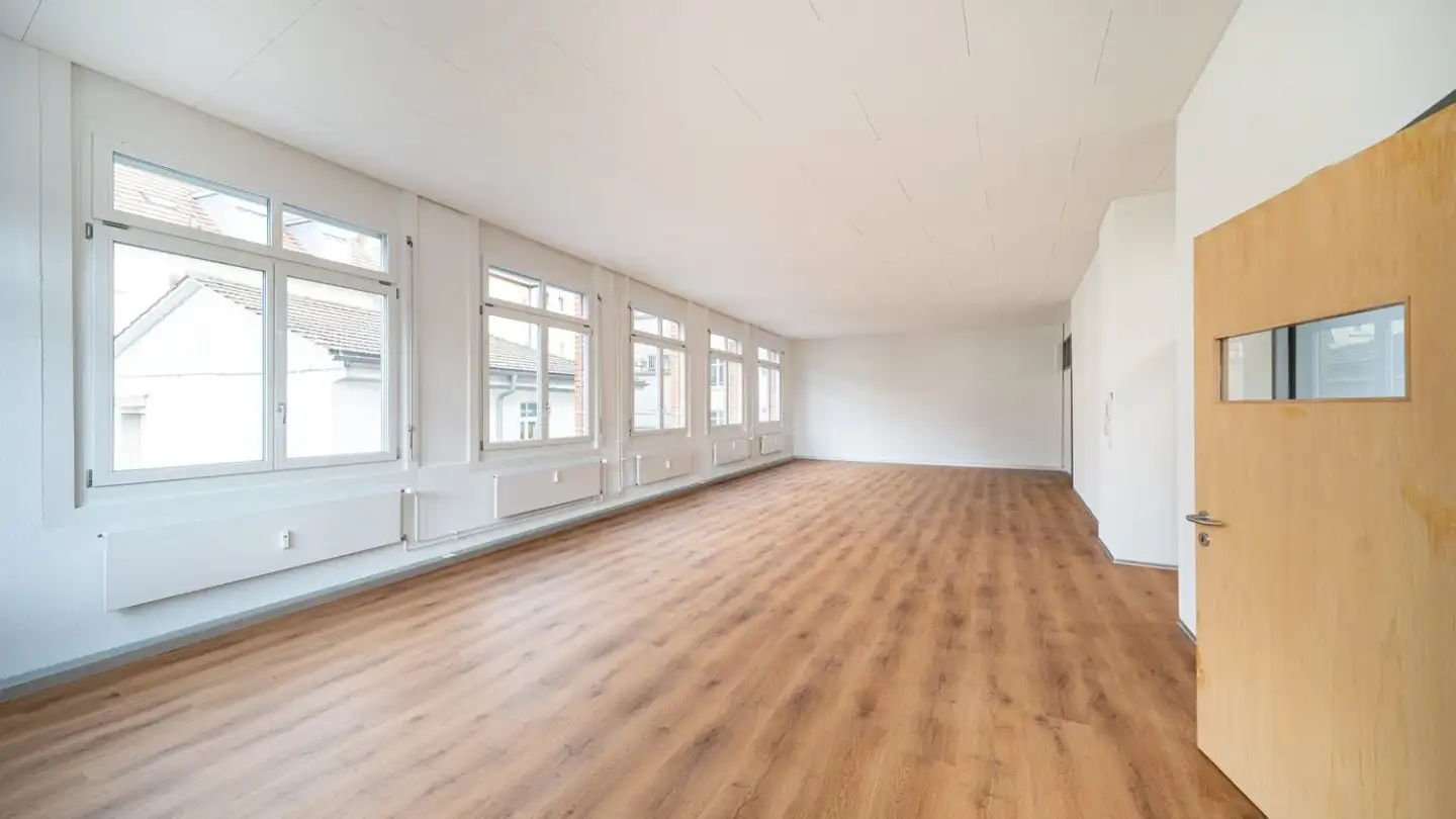 Commercial for rent - Rue Alfred-Aebi / Alfred-Aebi-Strasse 75, 2503 Biel/Bienne