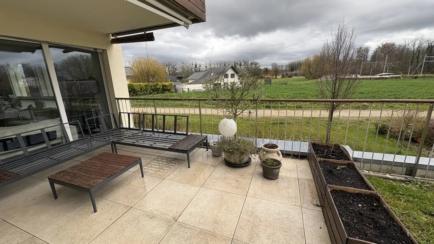 Appartement à louer - Impasse Des Alpes 13, 1786 Sugiez - Photo 2