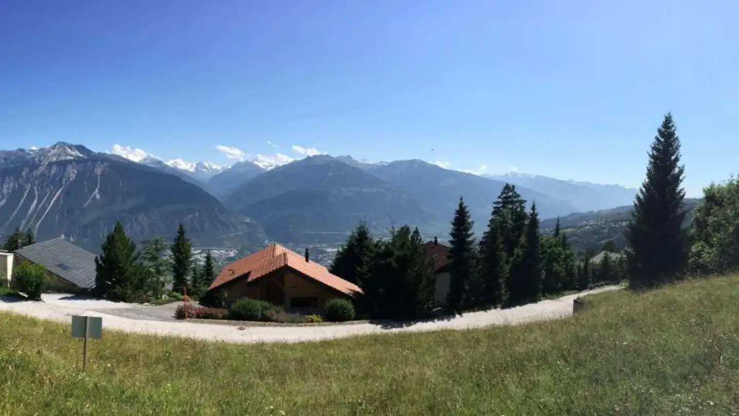 Constructible plot for sale - 3963 Crans-Montana