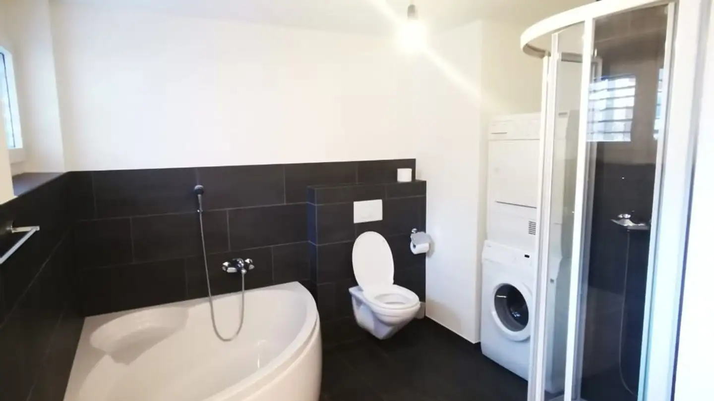 Apartment for rent - Lurigenstrasse 5, 8750 Glarus - Photo 3