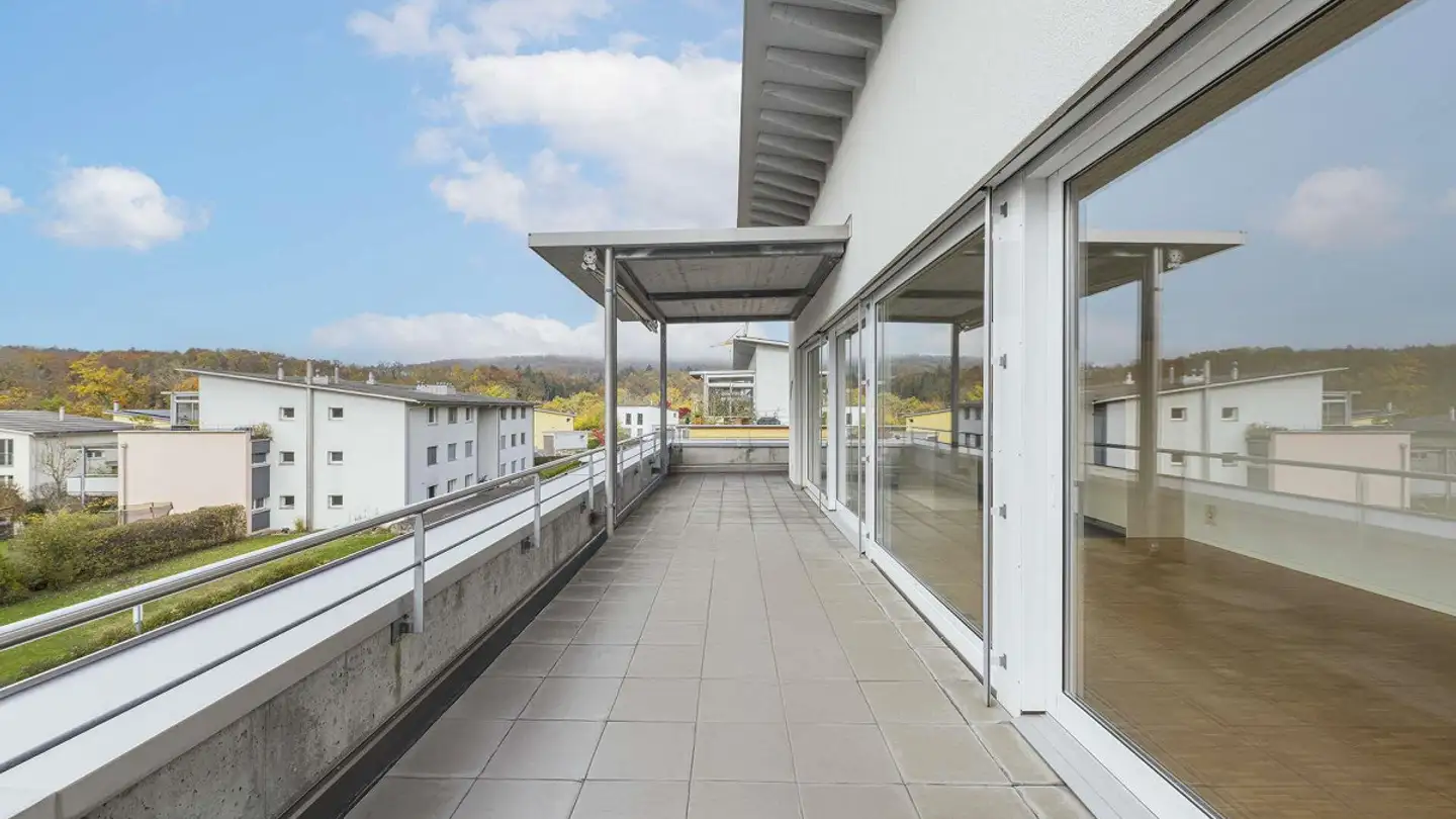 Attique à louer - Rheinfallstrasse 11, 8447 Dachsen