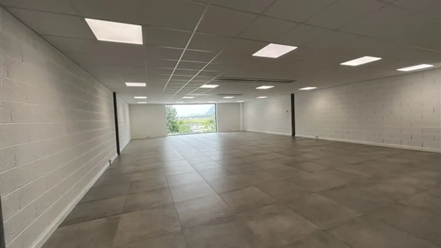 Office space for rent - Route Des Iles 1, 1870 Monthey - Photo 2