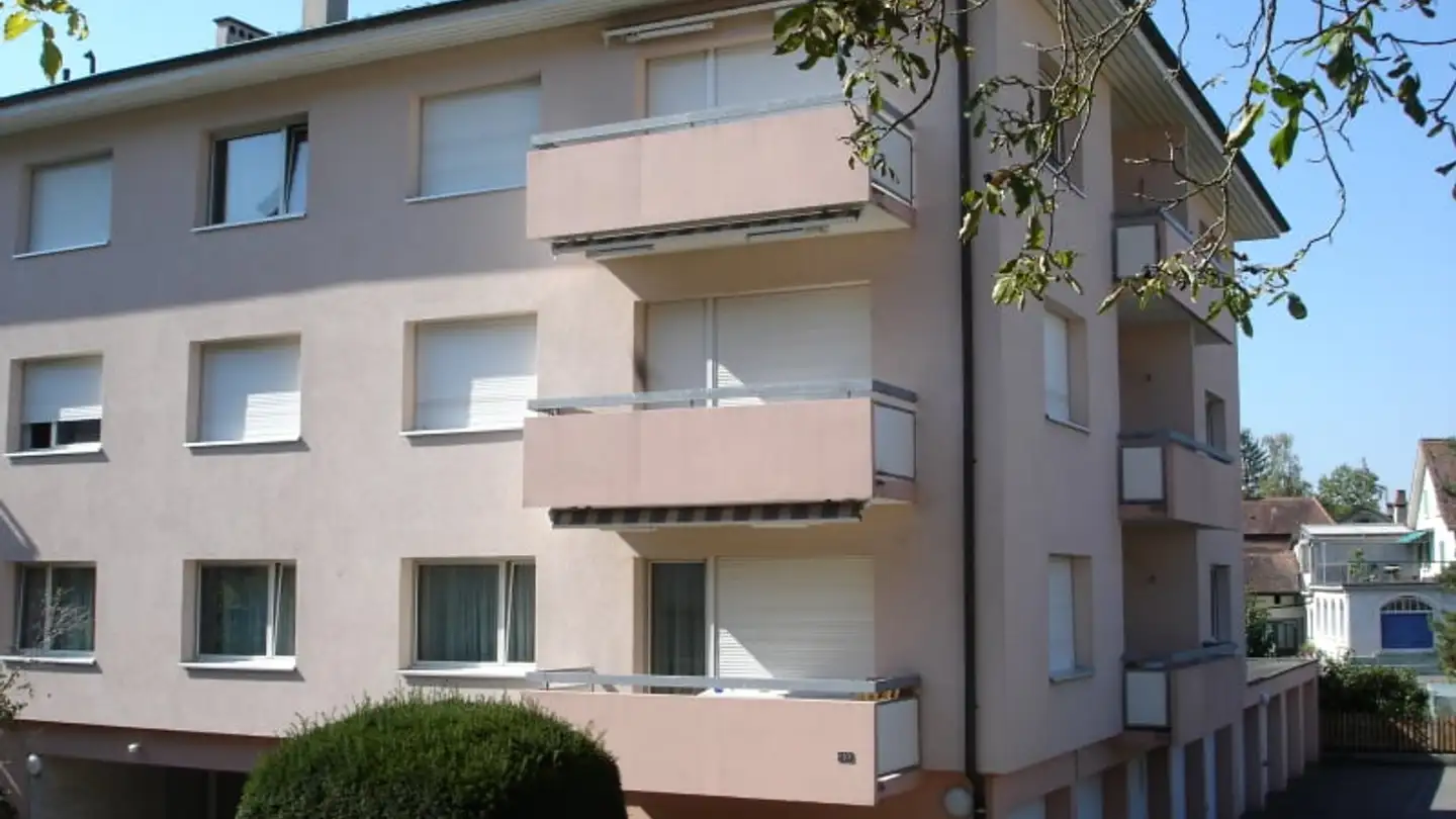 Single garage for rent - Baselstrasse 103, 4144 Arlesheim