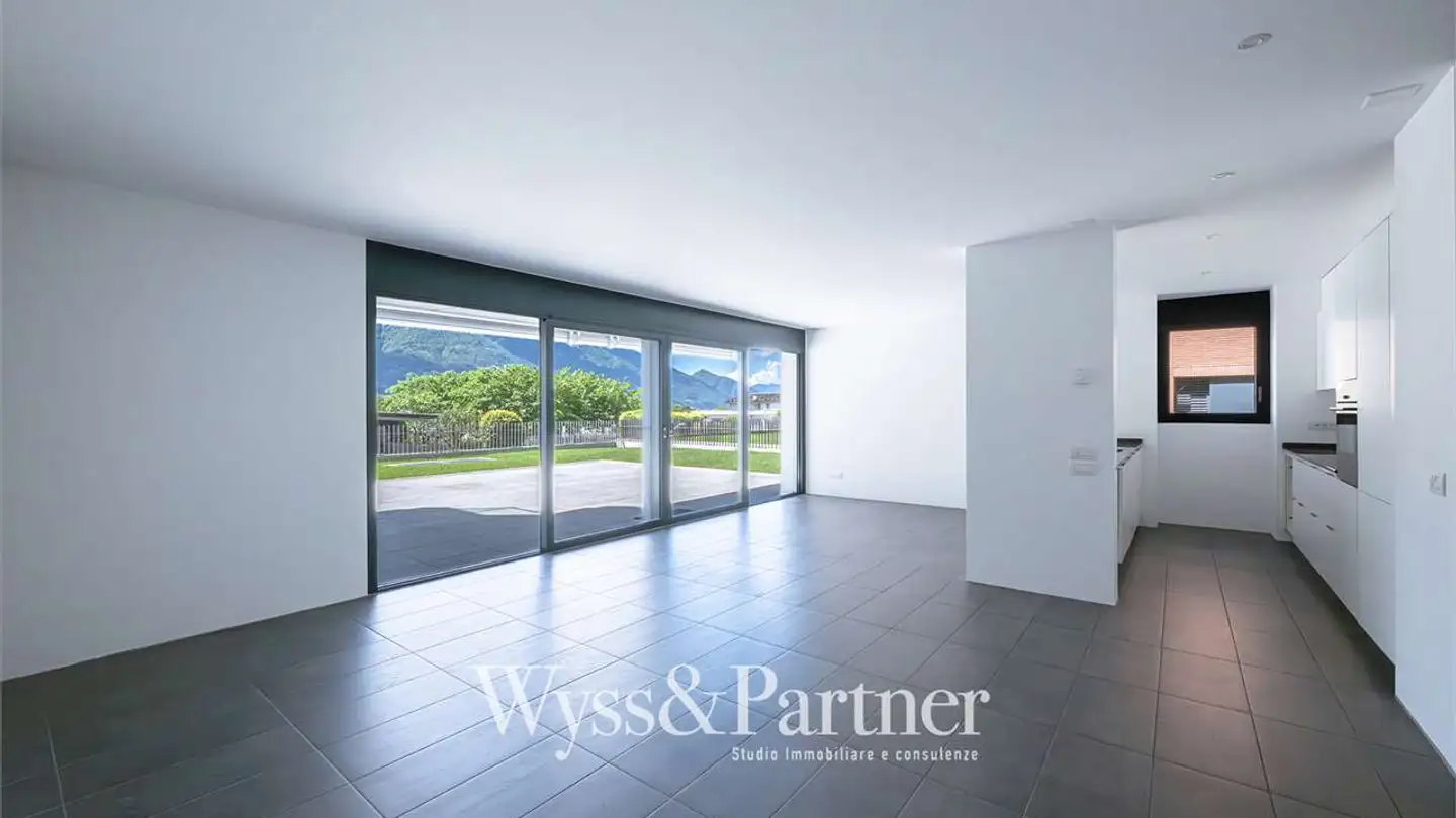 Apartment for rent - 6598 Tenero - Photo 2