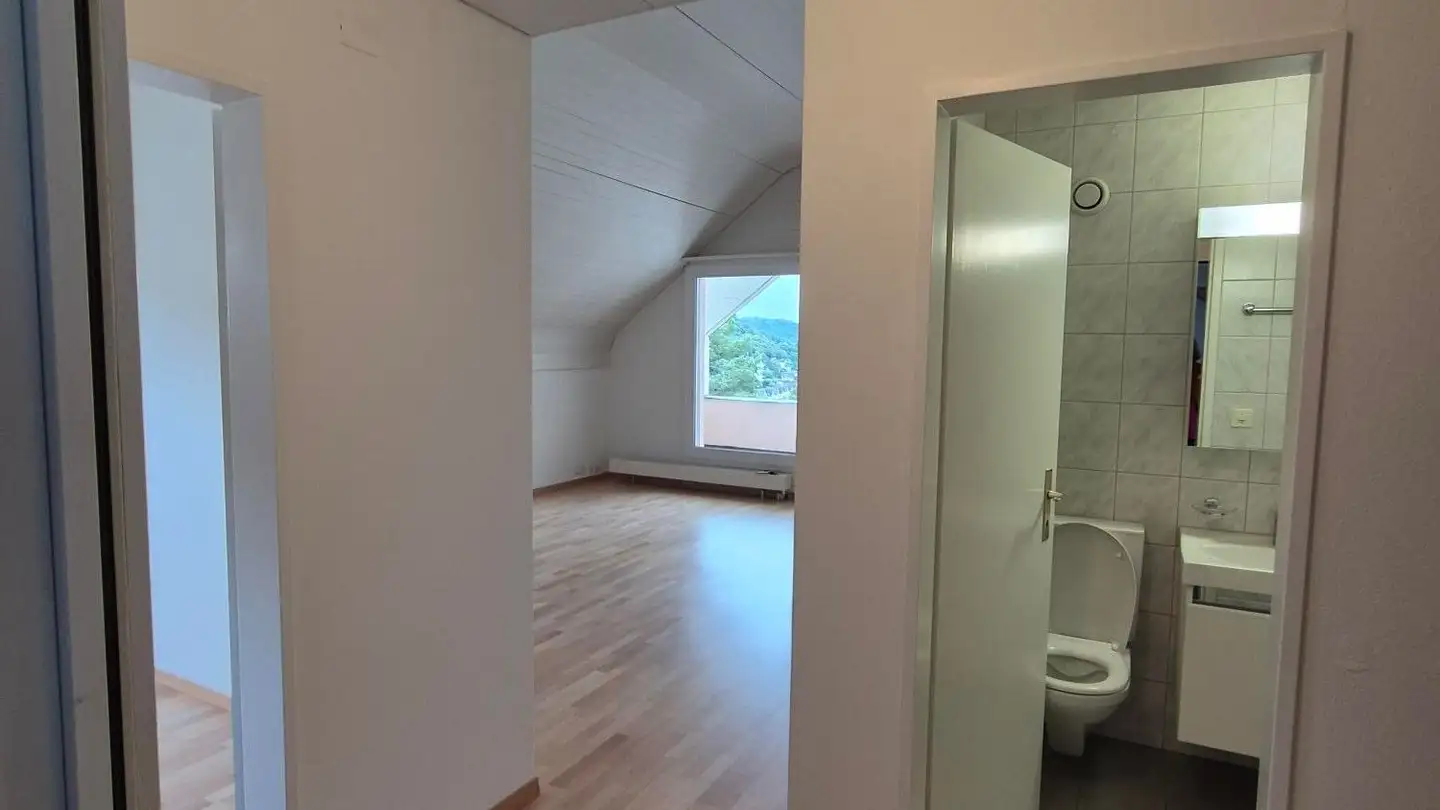Dachgeschosswohnung mieten - Schlierenstrasse 44, 5408 Ennetbaden - Foto 2