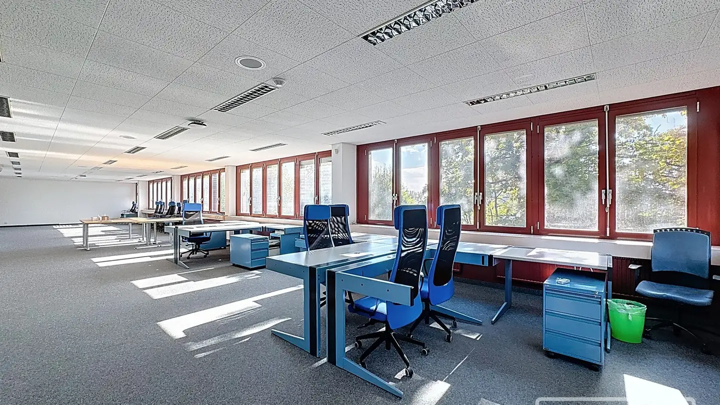 Commercial for rent - Rue De Cossonay 194, 1020 Renens VD