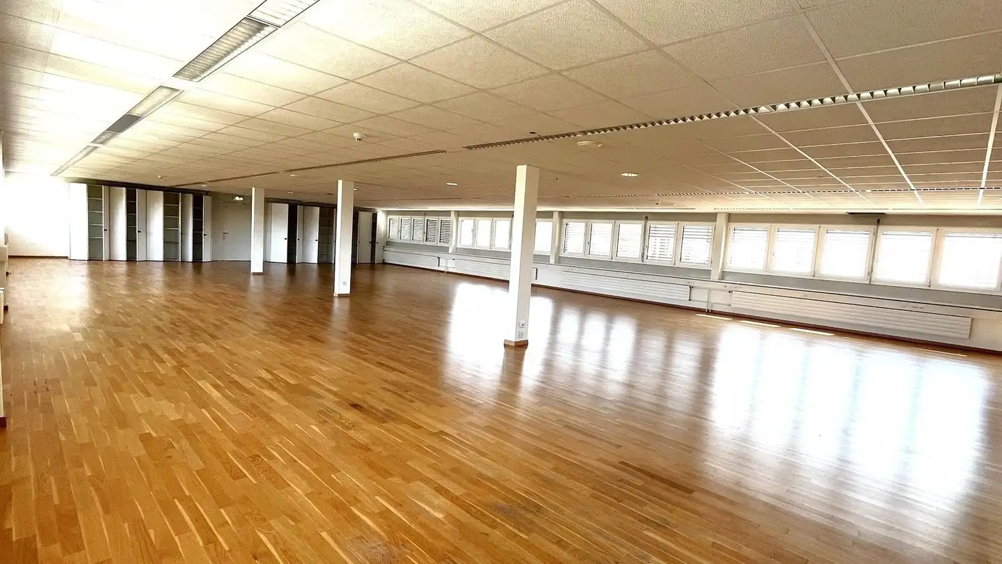 Bürofläche mieten - Mandachstrasse 50, 8155 Niederhasli - Foto 2